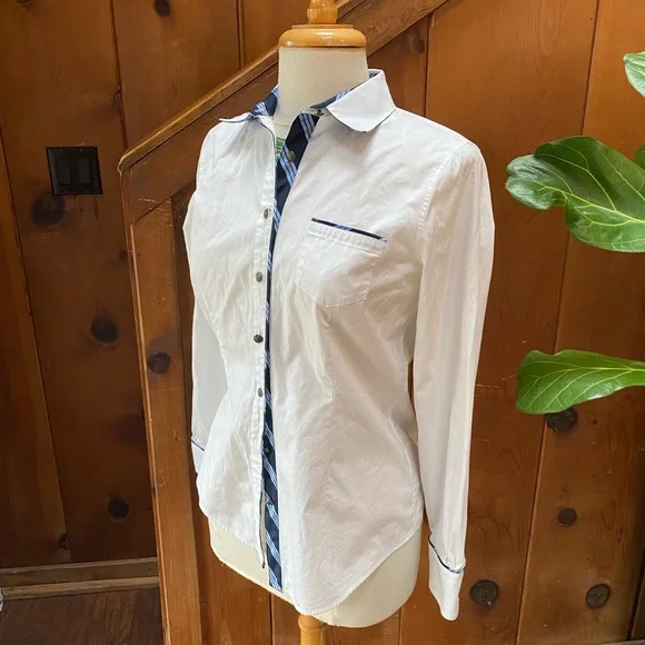 Brooks Brothers Red Fleece Button Up Shirt with Tie Ribbon Accents - Picture 3 of 7